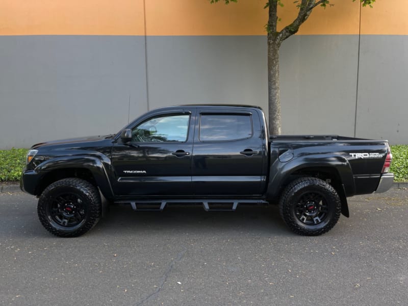 Toyota Tacoma 2013 price $18,995