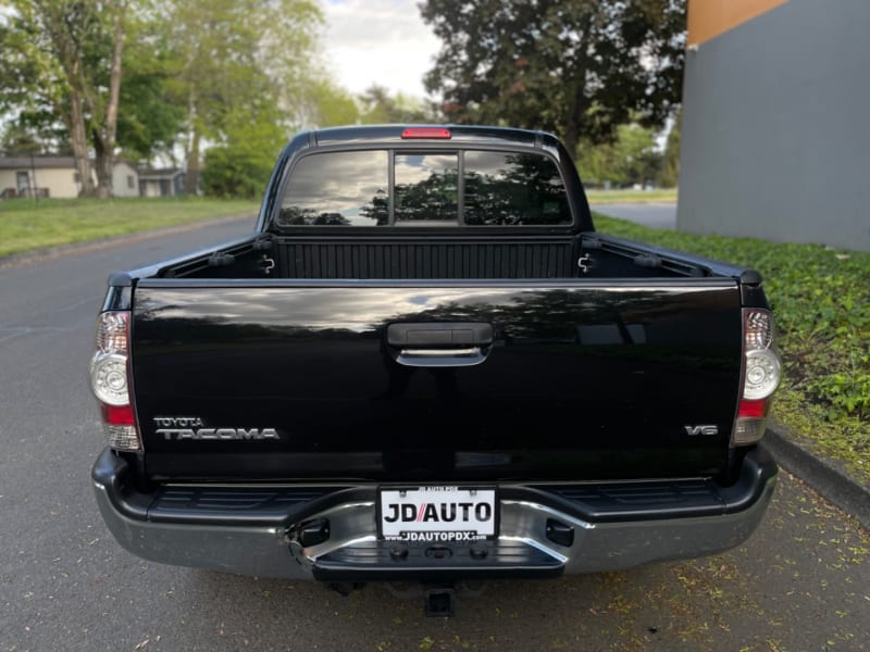 Toyota Tacoma 2013 price $18,995