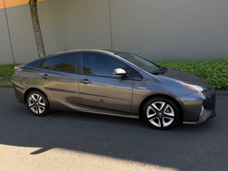 Toyota Prius 2016 price $13,995