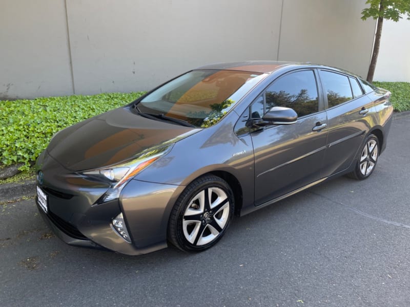 Toyota Prius 2016 price $13,995