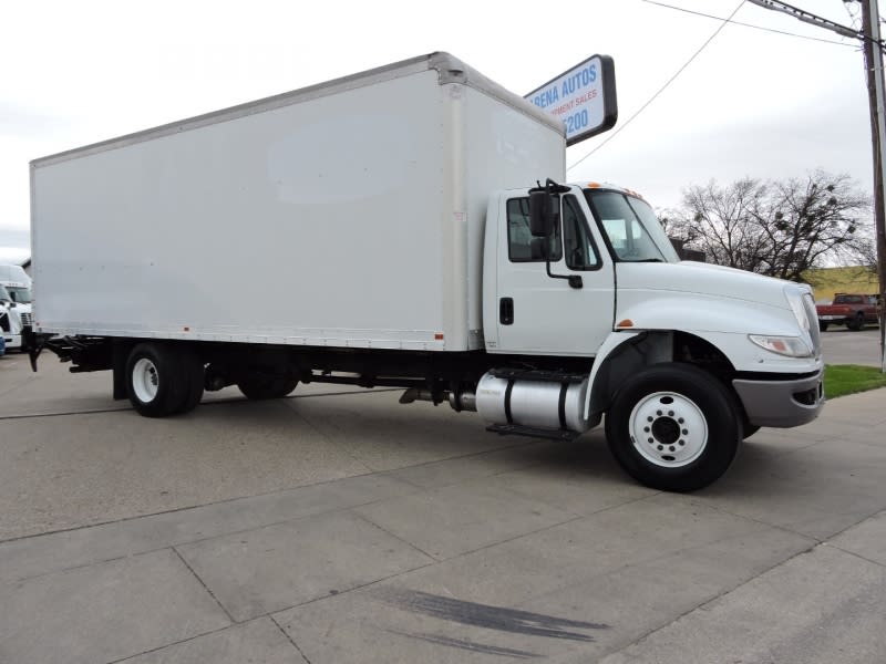 International 4300 26 FOOT BOX LIFTGATE 2018 price $69,900