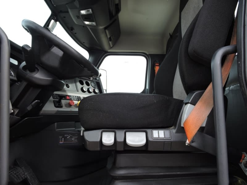 Freightliner CASCADIA DAY CAB (FCAM) 2019 price $69,900