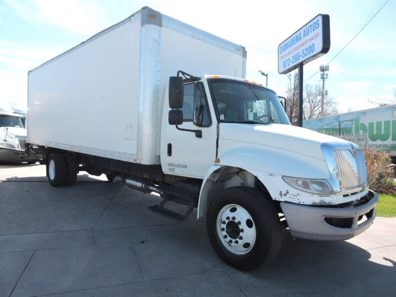 International 4300 26 FOOT BOX LIFTGATE 2015 price $59,900