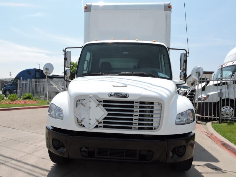 Freightliner M2 24 FOOT BOX TRUCK LIFTGATE 2008 price $16,000