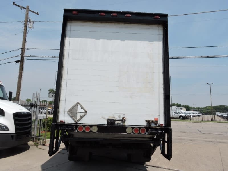 Freightliner M2 24 FOOT BOX TRUCK LIFTGATE 2008 price $16,000