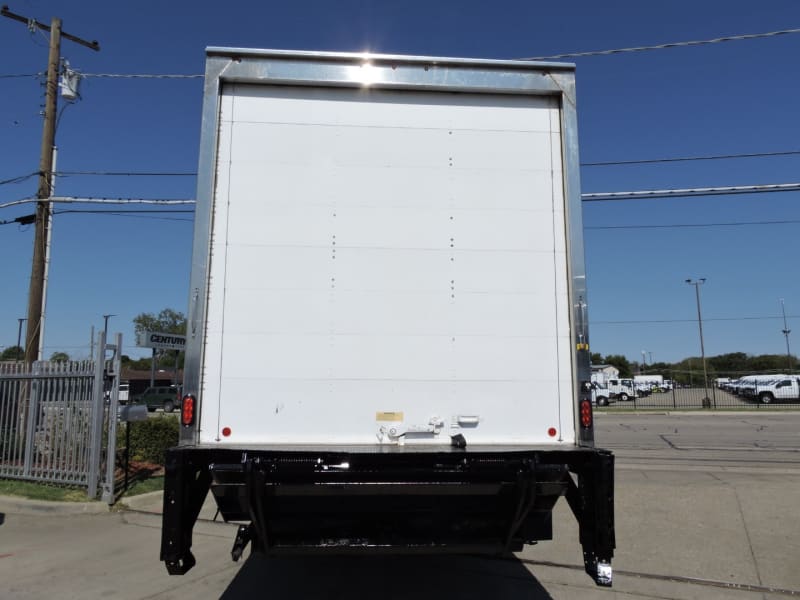 Freightliner M2 26 FOOT BOX TRUCK LIFT GATE 2018 price $64,900