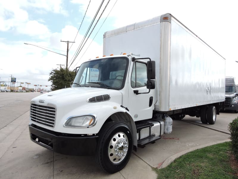 Freightliner M2 28 FOOT BOX TRUCK LIFT GATE 2013 price $55,000