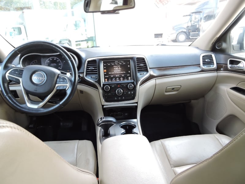 Jeep Grand Cherokee 2015 price $9,800