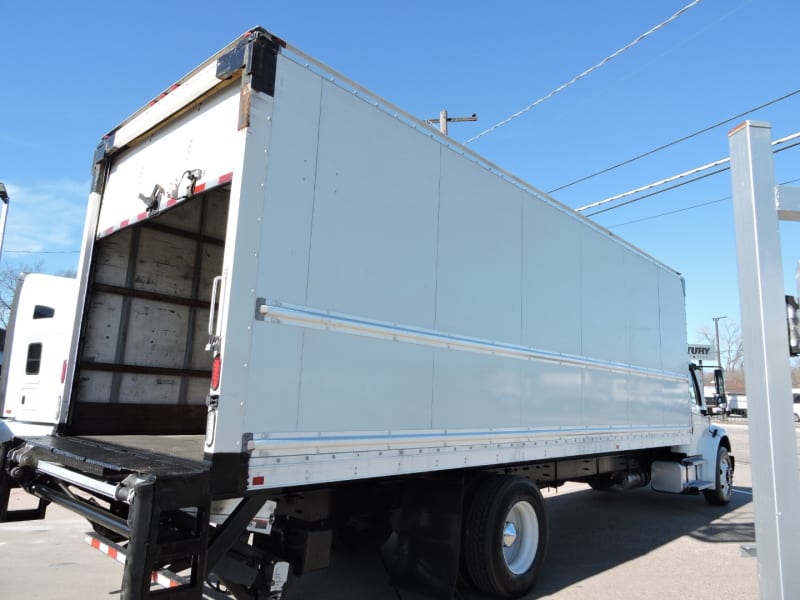 Freightliner M2 106 2018 price $69,900