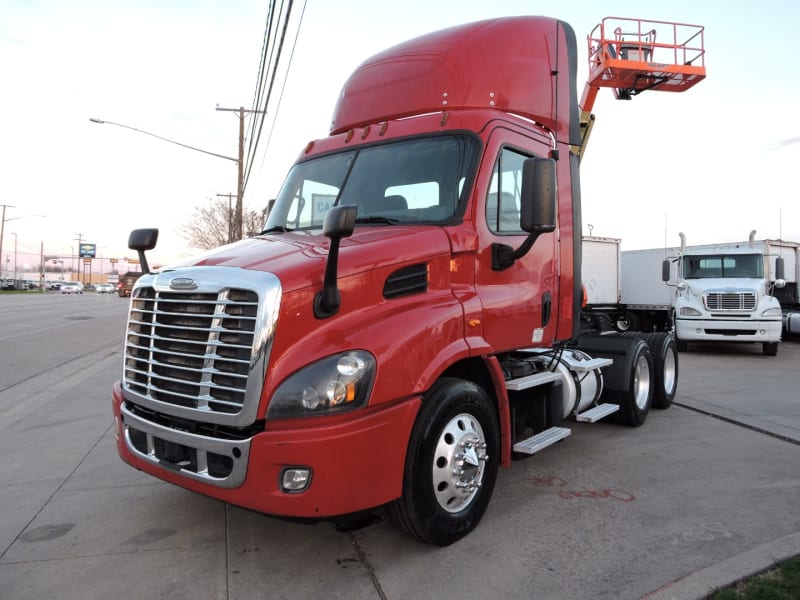 Freightliner CASCADIA DAY CAB 2016 price $19,900