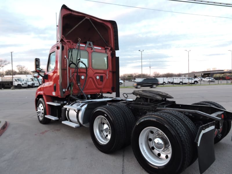 Freightliner CASCADIA DAY CAB 2016 price $19,900