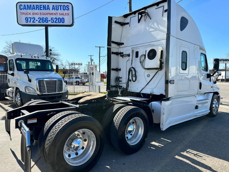 Freightliner CASCADIA SLEEPER MANUAL 2016 price $29,900