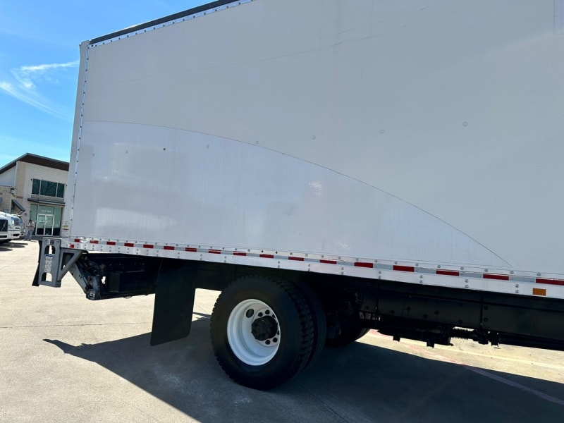 Freightliner M2 BOX TRUCK 26 FT DD5 240 HP DIESEL ENGINE 2019 price $55,900