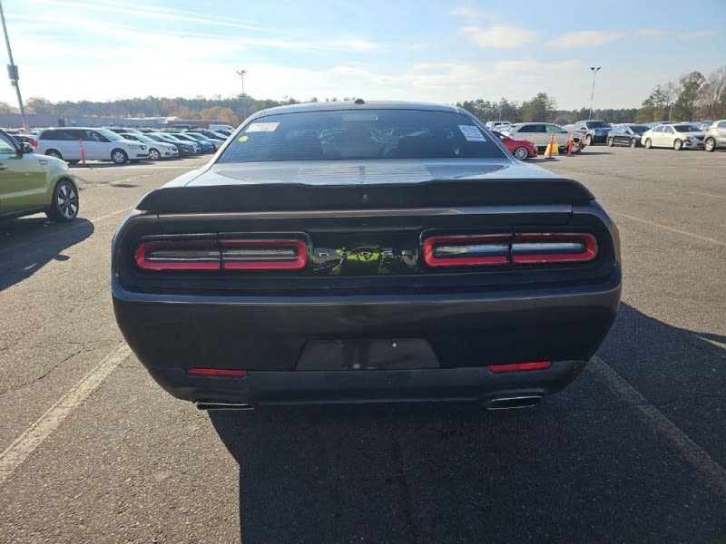 DODGE CHALLENGER 2019 price $19,995