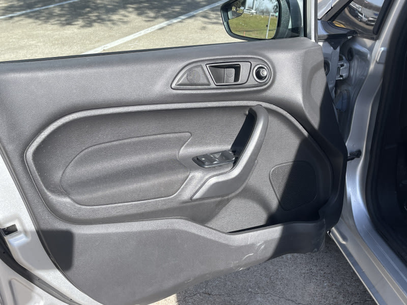 Ford Fiesta 2019 price $9,999