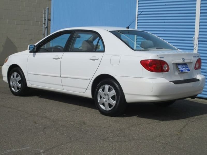 Toyota Corolla LE 4D Sedan 2004 price $5,990