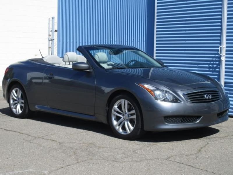 Infiniti G37 Convertible 2010 price $8,990