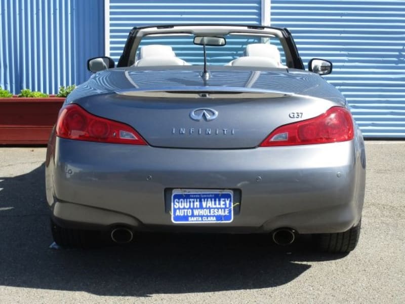 Infiniti G37 Convertible 2010 price $8,990