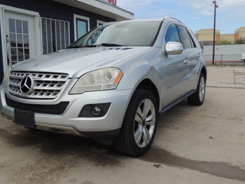 Mercedes-Benz M-Class 2010 price $5,399