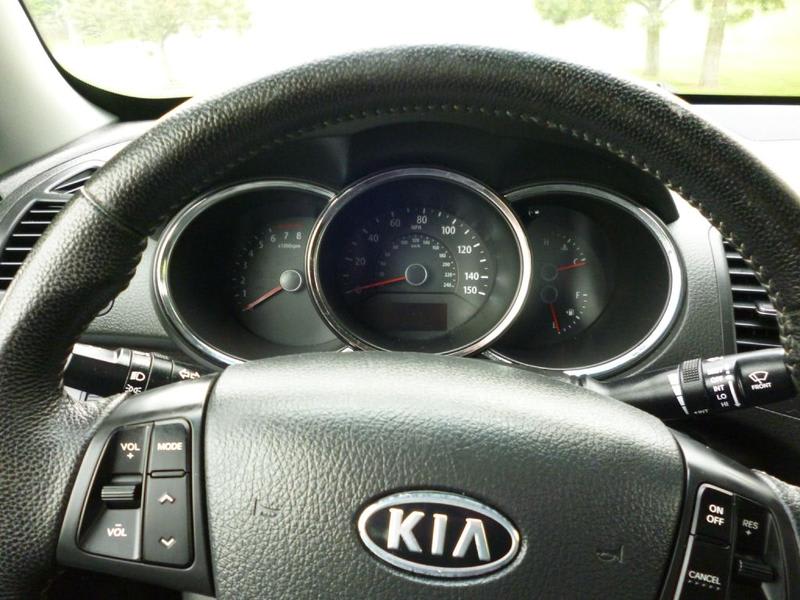 KIA SORENTO 2012 price $9,999