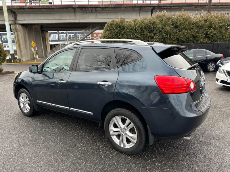 Nissan Rogue 2013 price $10,995