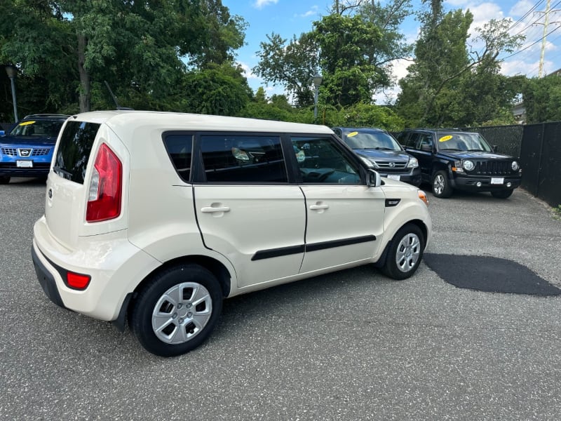 Kia Soul 2013 price $8,995