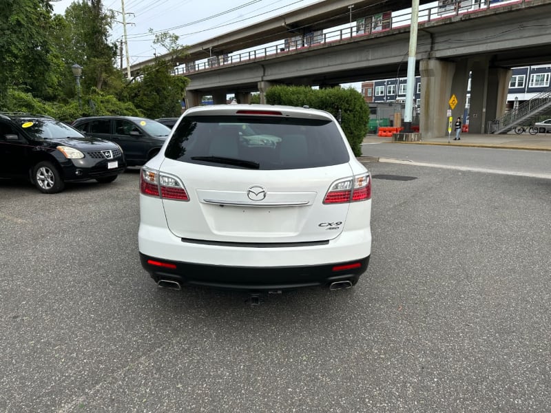 Mazda CX-9 2012 price $8,995