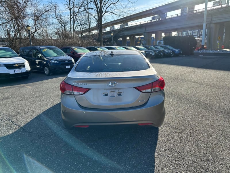 Hyundai Elantra 2011 price $8,995