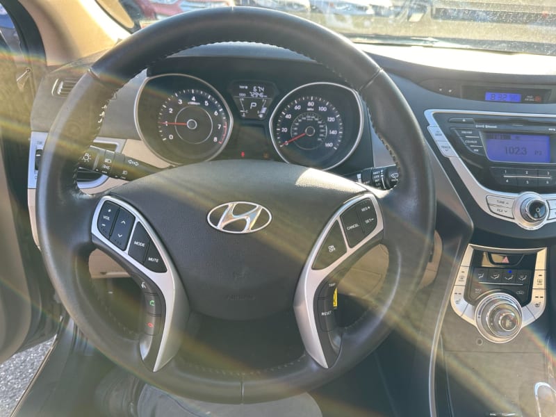 Hyundai Elantra 2011 price $8,995