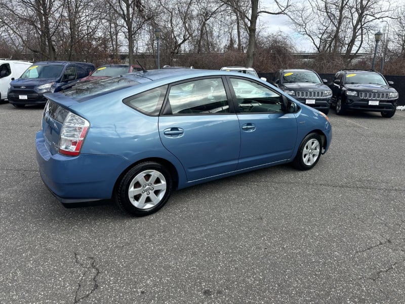 Toyota Prius 2007 price $4,395