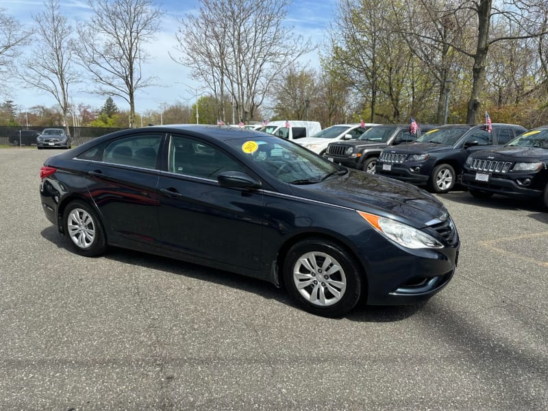 Hyundai Sonata 2013 price $9,995