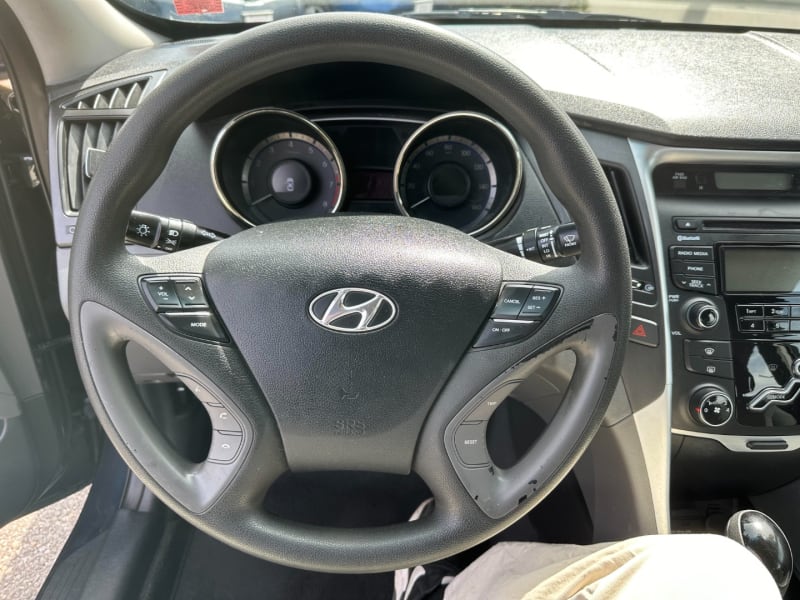 Hyundai Sonata 2013 price $9,995