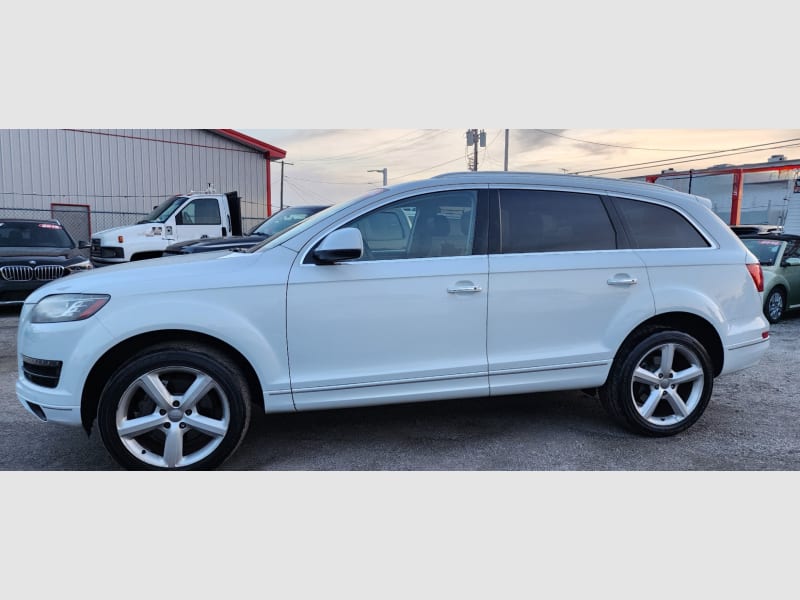 Audi Q7 2014 price $14,600