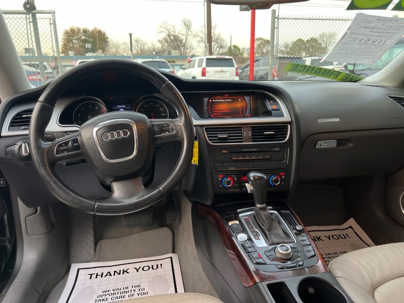 Audi A5 2009 price $3,000