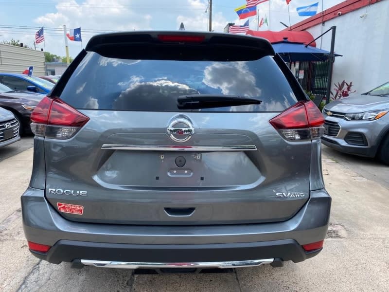 Nissan Rogue 2018 price $4,000