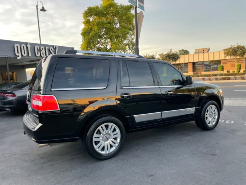 Lincoln Navigator 2013 price $12,375 Cash