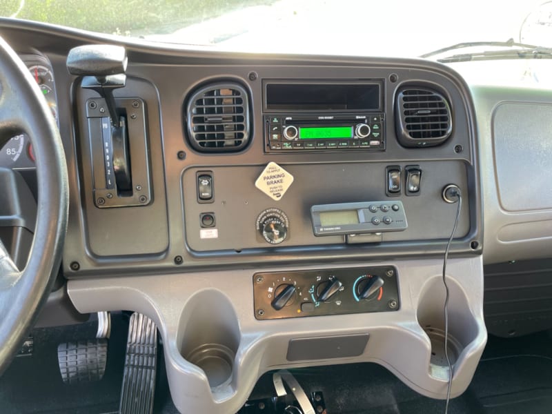 Freightliner M2 2016 price $29,700 Cash