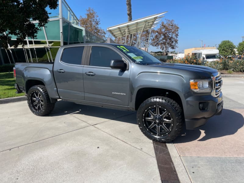 GMC Canyon 2017 price $20,300 Cash