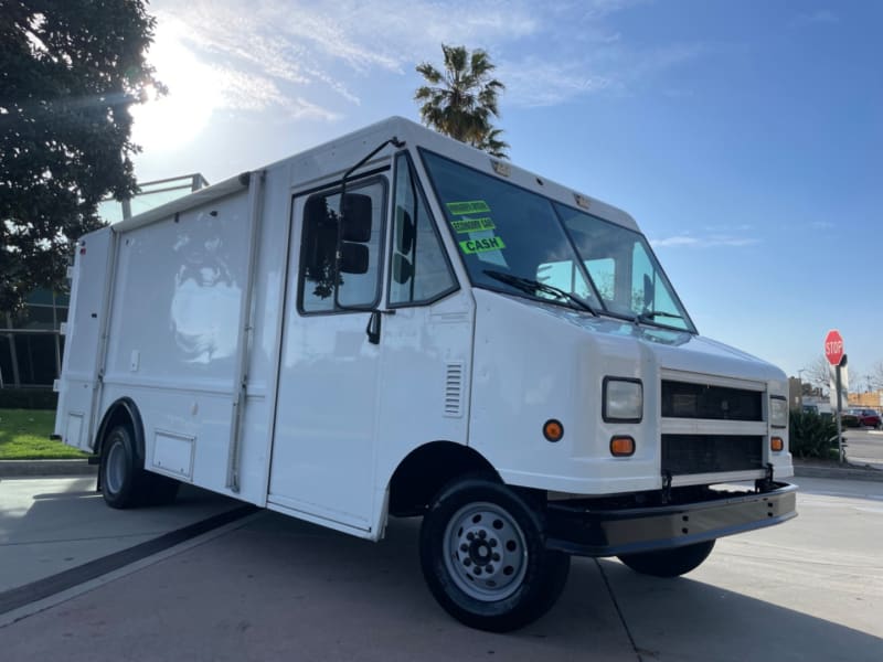 Ford Econoline Commercial Cutaway 2002 price $17,900 Cash