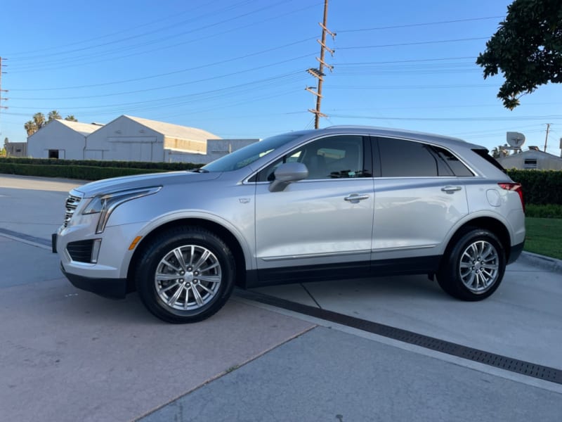 Cadillac XT5 2017 price $15,300 Cash