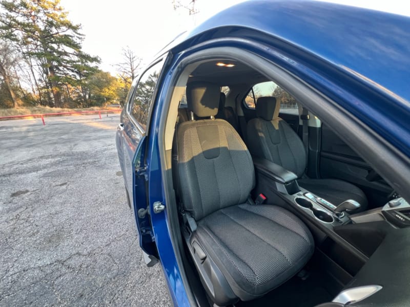 Chevrolet Equinox 2013 price $8,995