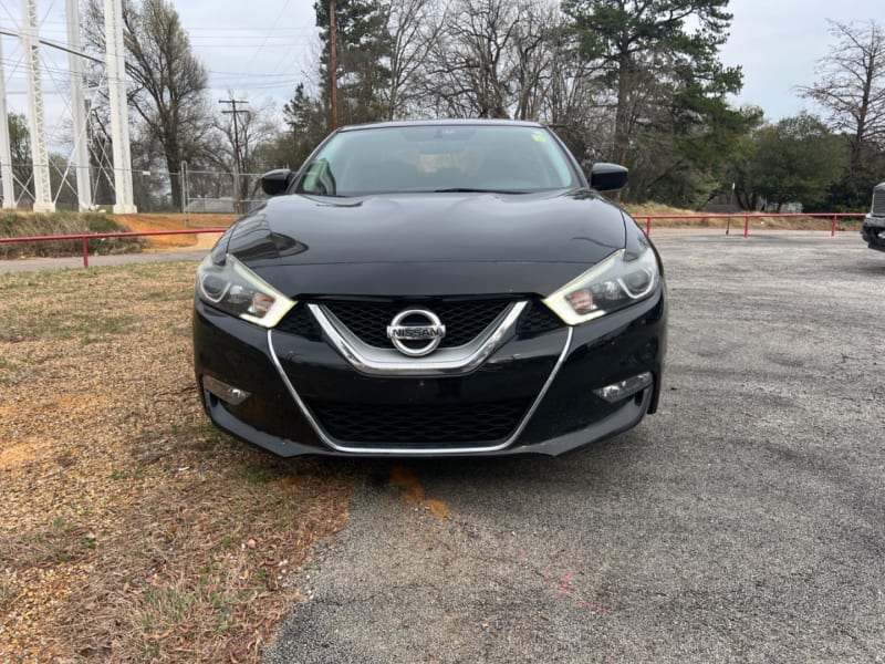 Nissan Maxima 2017 price $12,500