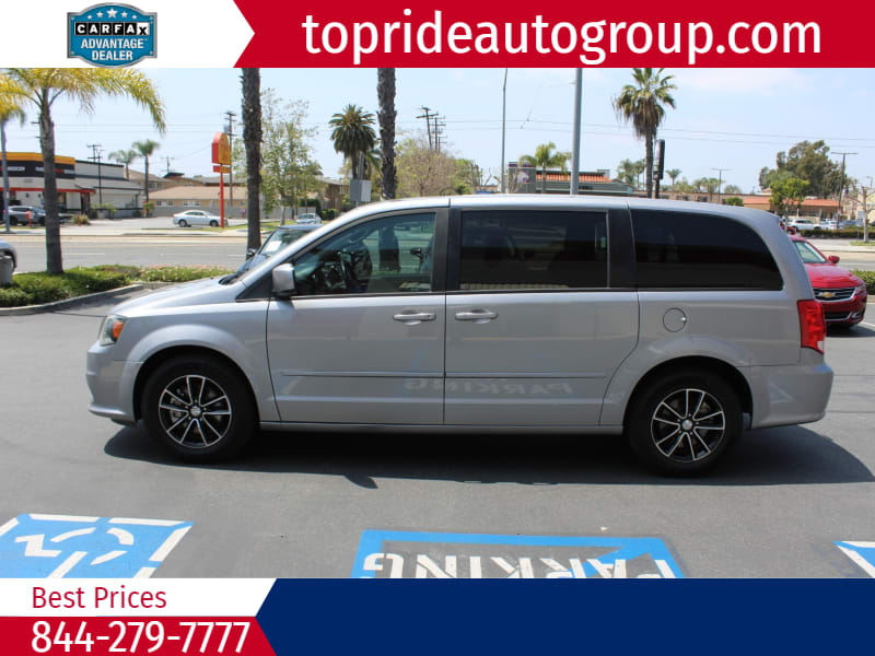 Dodge Grand Caravan 2016 price $8,995