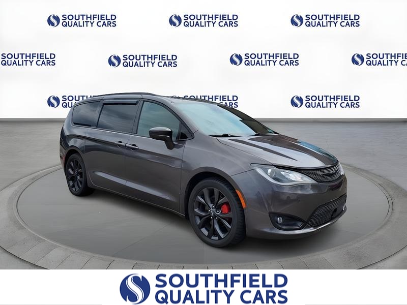 CHRYSLER PACIFICA 2019 price $18,885