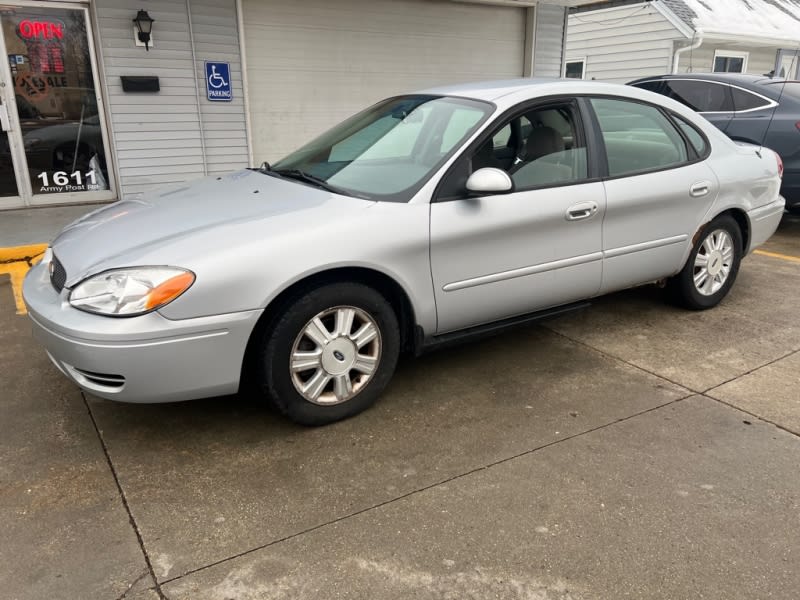 FORD TAURUS 2007 price $2,200