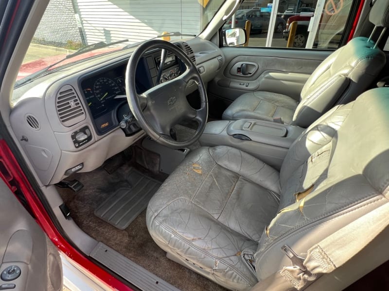 CHEVROLET SUBURBAN 1995 price $2,900