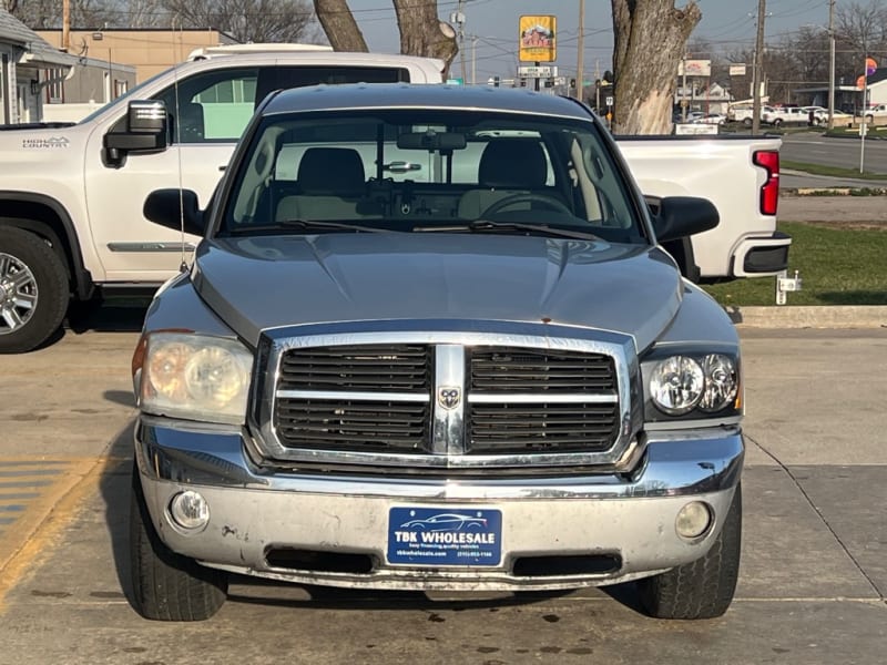 DODGE DAKOTA 2005 price $2,500