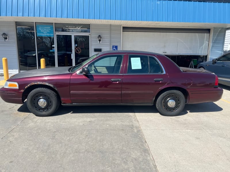 FORD CROWN VICTORIA 2005 price $2,500