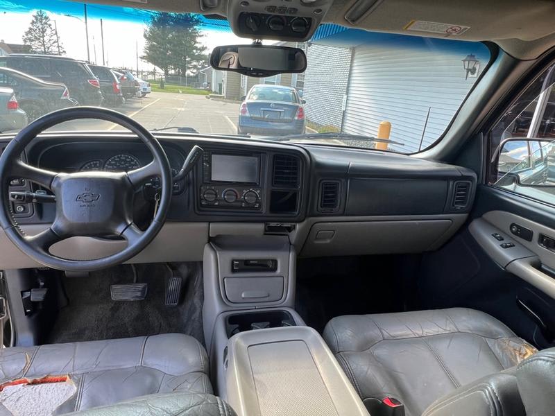 CHEVROLET TAHOE 2000 price $2,500