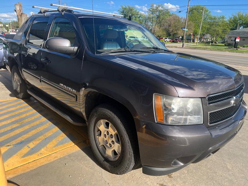 CHEVROLET AVALANCHE 2010 price $9,995